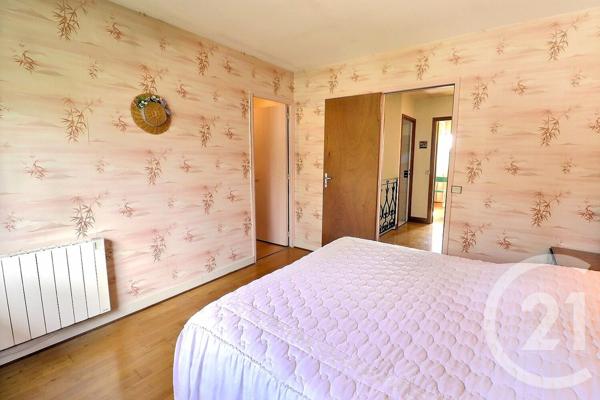 Maison à vendre  8 pièces - 213 m2 VAUJOURS - 93