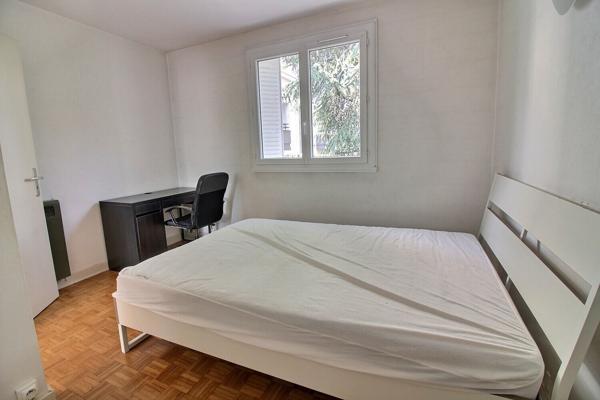 Grange Blanche, Appartement T4, 63m² traversant au 3ème étage avec 2 balcons, une cave