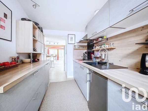 Maison à vendre 8 pièces 170 m² Saint-Mitre-les-Remparts