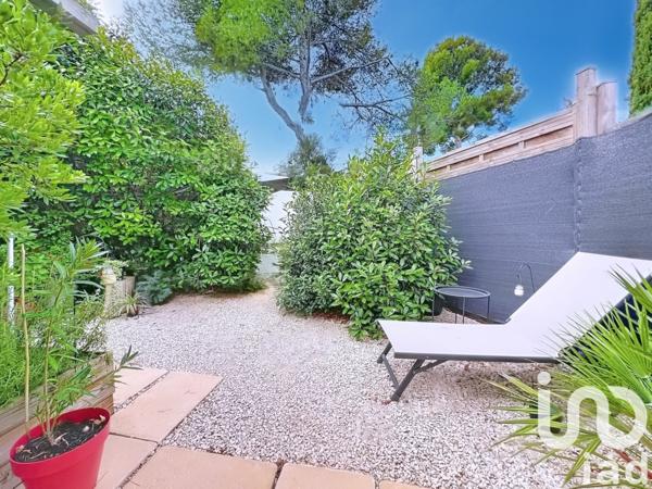 Maison à vendre 8 pièces 170 m² Saint-Mitre-les-Remparts