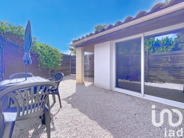 Maison à vendre 8 pièces 170 m² Saint-Mitre-les-Remparts