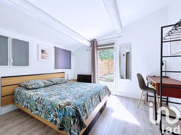 Maison à vendre 8 pièces 170 m² Saint-Mitre-les-Remparts