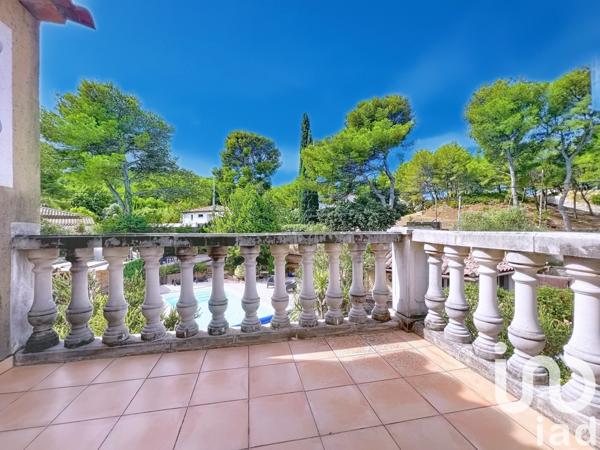 Maison à vendre 8 pièces 170 m² Saint-Mitre-les-Remparts