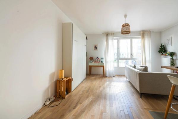 Rueil Malmaison - Studio loué meublé - 2023 - Proche RER - Investisseur