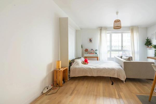 Rueil Malmaison - Studio loué meublé - 2023 - Proche RER - Investisseur