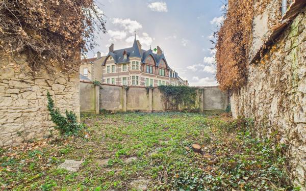 Terrain à vendre    Reims