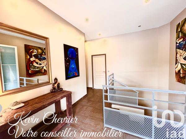 House for sale 5 rooms 190 m² Crécy-la-Chapelle