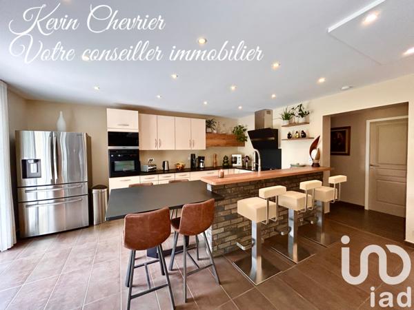 House for sale 5 rooms 190 m² Crécy-la-Chapelle