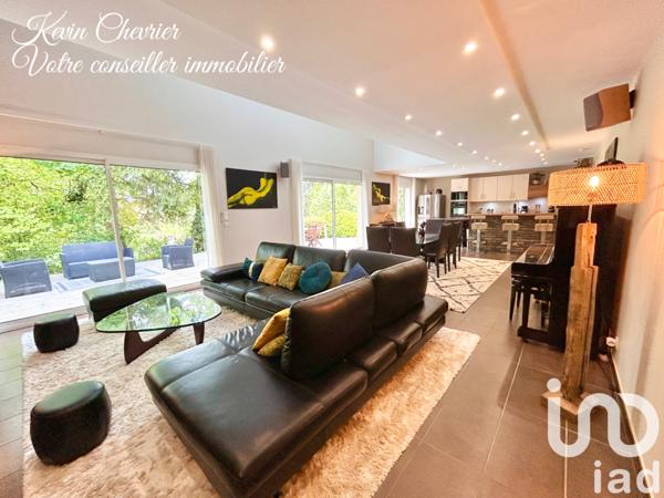 House for sale 5 rooms 190 m² Crécy-la-Chapelle