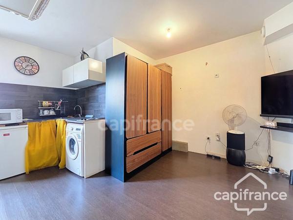 Charmant studio - Thiais, à 1 min à pied du tram, place de stationnement – Idéal investisseur, primo-accédant ou profession libérale