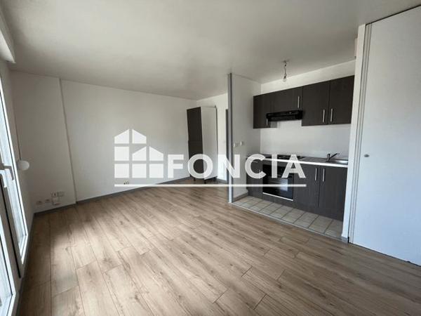 Location Studio 26.12 m² - 6 A 16 RUE DU STADE Pontault Combault 77340