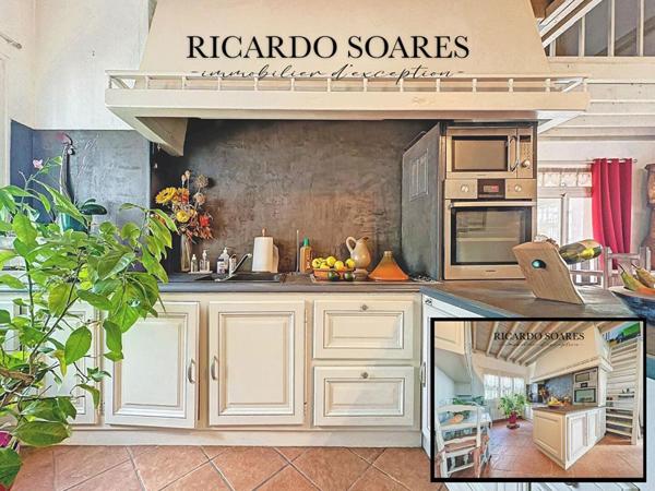 MAISON FAMILIALE 306 m2 / 5 CHAMBRES / 3 CUISINES / 3 SALONS / GARAGE DOUBLE / TERRAIN 14 580 m2