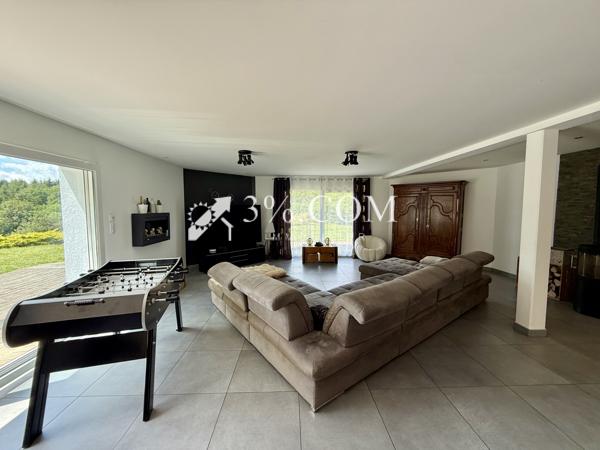 Maison
                                                                                                                                                                                                                                                                                                                        10 pièce(s)                                                                                                                                                                                                          4 chambre(s)                                                                                                                                                                                                          325  m²