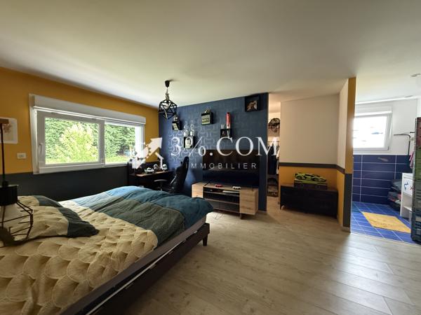 Maison
                                                                                                                                                                                                                                                                                                                        10 pièce(s)                                                                                                                                                                                                          4 chambre(s)                                                                                                                                                                                                          325  m²