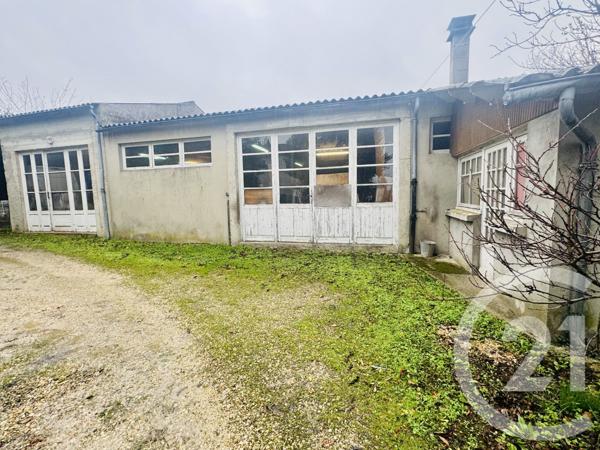 Maison à vendre  2 pièces - 150 m2 SOYAUX - 16
