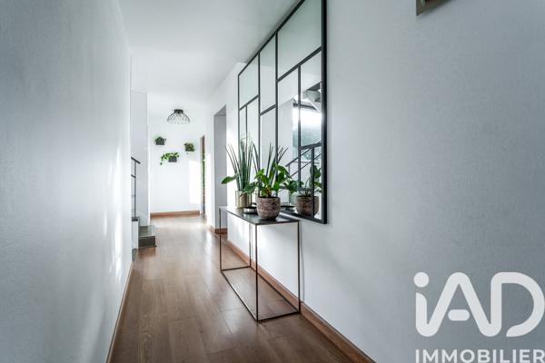 Maison à vendre 6 pièces 144 m² Saint-Cyr-sur-Loire