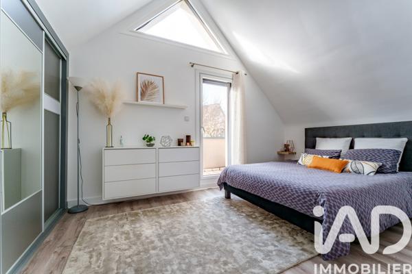 Maison à vendre 6 pièces 144 m² Saint-Cyr-sur-Loire