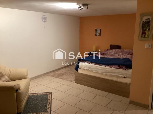 MAISON DE 130 M², TERRAIN DE 3984 m² ENDROIT TRES CALME