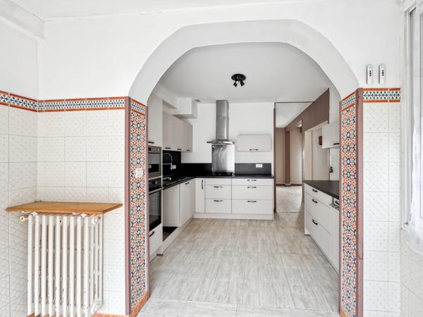 ANGERS SECTEUR GARE – LÉTANDUÈRE – MAISON 150 M² – TERRASSES – GARAGE – FORT POTENTIEL