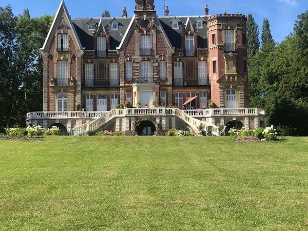 Appartement trois pièces en rez-de-jardin 