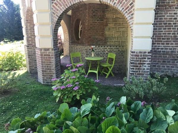 Appartement trois pièces en rez-de-jardin 