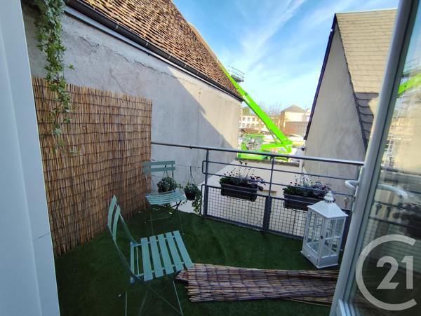 Maison à vendre  4 pièces - 122,70 m2 LA CHATRE - 36