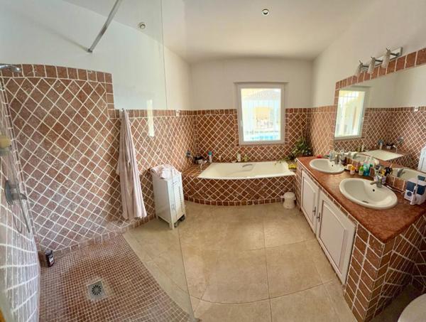 Villa Draguignan 7 pièces 260 m2