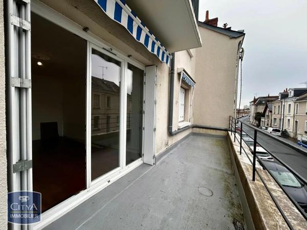 Appartement à louer 3 pièces 78.17m² Tours (37000)