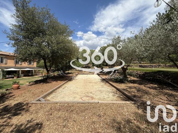 Maison à vendre 11 pièces 285 m² Cuers