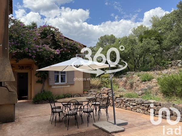 Maison à vendre 11 pièces 285 m² Cuers