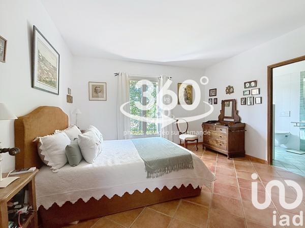 Maison à vendre 11 pièces 285 m² Cuers