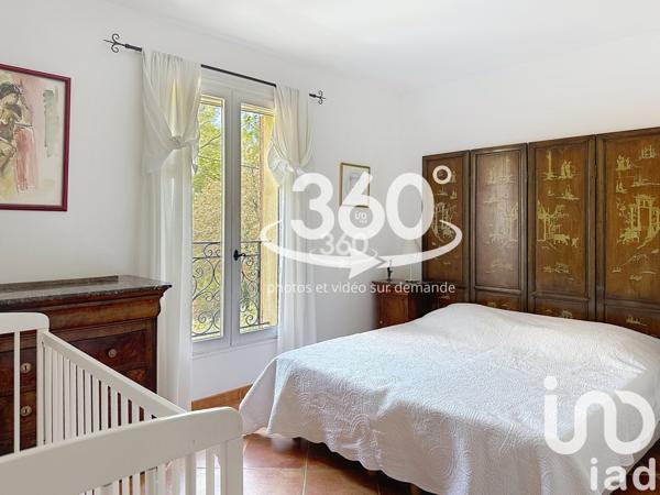 Maison à vendre 11 pièces 285 m² Cuers