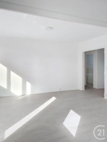 Appartement F4 à vendre  4 pièces - 70,80 m2 ST MICHEL SUR ORGE - 91