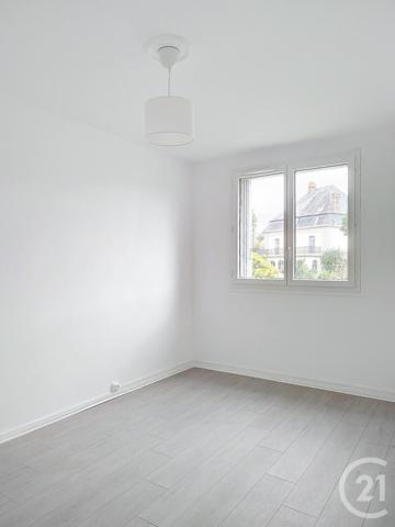 Appartement F4 à vendre  4 pièces - 70,80 m2 ST MICHEL SUR ORGE - 91