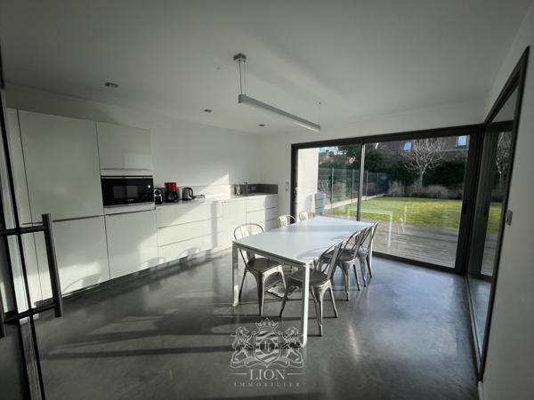 Cubique de 190m² secteur Saint-Sauveur