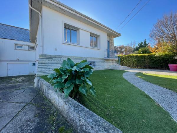 Maison 8 pièce(s) 6 chambre(s) 210 m²