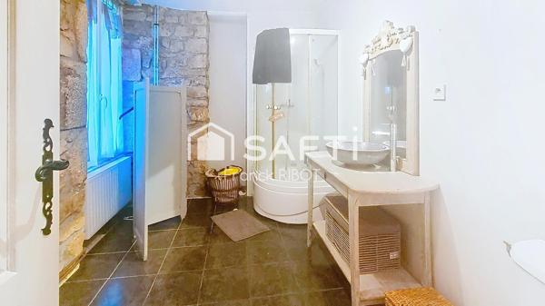 Maison de 159m2 avec 3091m2 de terrain arboré