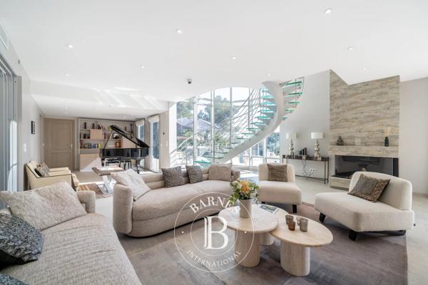 Antibes, Villa 7 Chambres -  416 m² à vendre