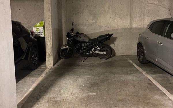 Stationnement à louer    Gaillard