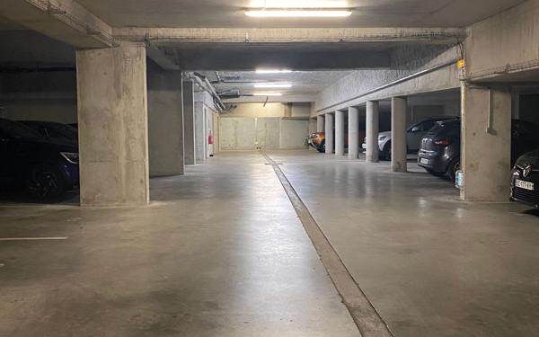 Stationnement à louer    Gaillard