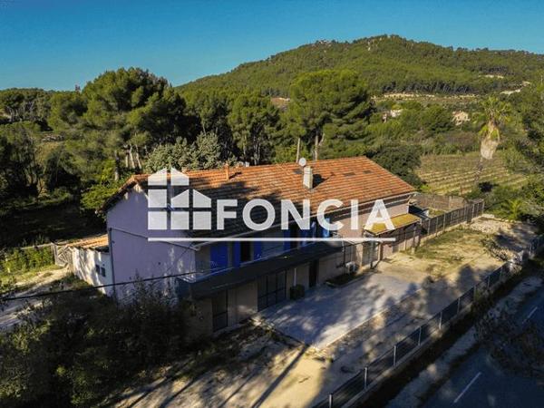 À vendre Maison 7 pièces 640 m² - Saint-cyr-sur-mer 83270