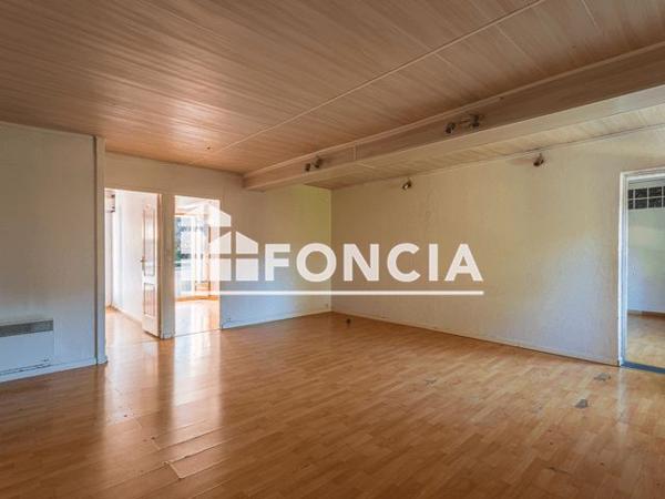 À vendre Maison 7 pièces 640 m² - Saint-cyr-sur-mer 83270