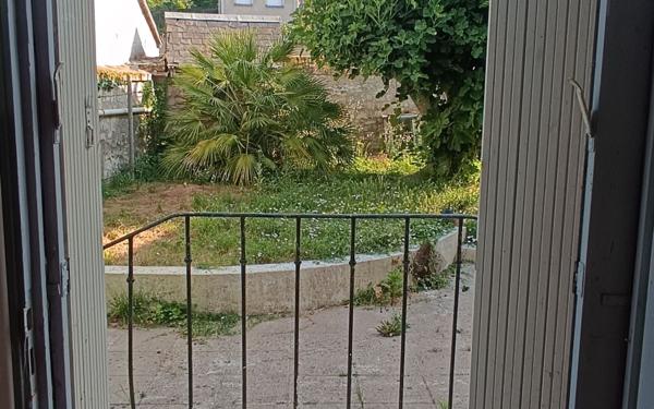 Maison à vendre    3 pièces •  Chinon