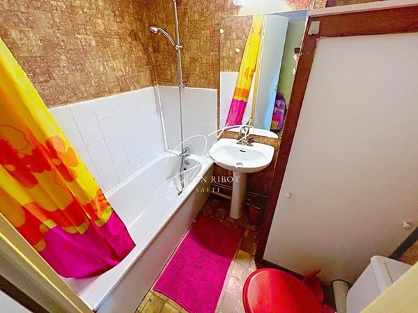 Maison T2 mezzanine 28 m² terrasse parking