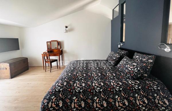 Propriété de 3 maisons dans un cadre bucolique avec plus de 3 hectares - à 20min de LA ROCHELLE