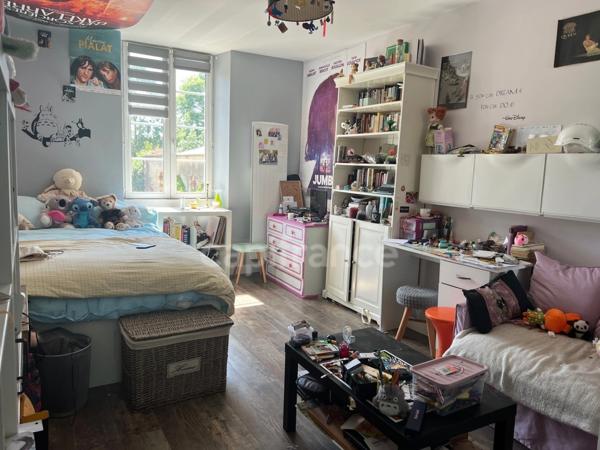 Propriété de 3 maisons dans un cadre bucolique avec plus de 3 hectares - à 20min de LA ROCHELLE