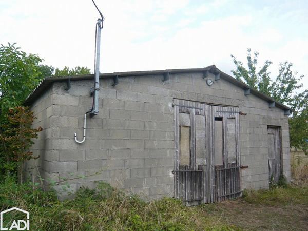 Terrain à vendre avec garage, Salles 79800