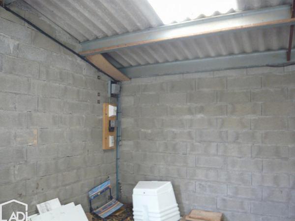 Terrain à vendre avec garage, Salles 79800