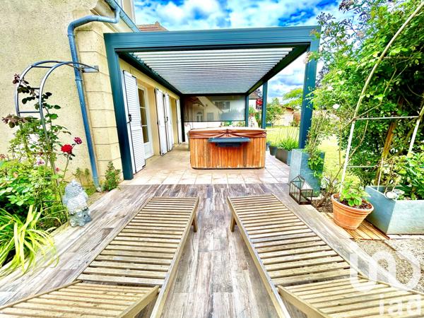 Maison à vendre 7 pièces 213 m² Fouchères