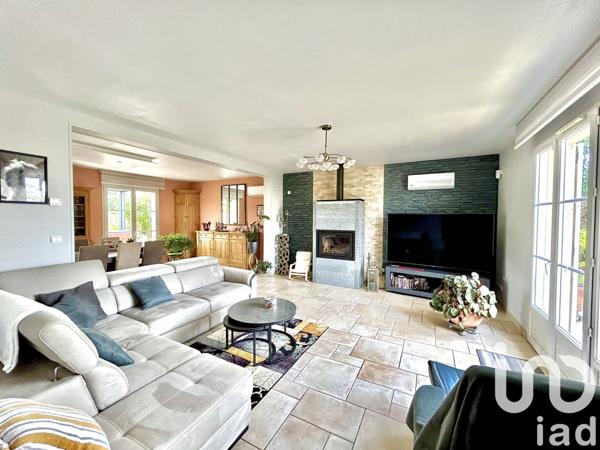 Maison à vendre 7 pièces 213 m² Fouchères